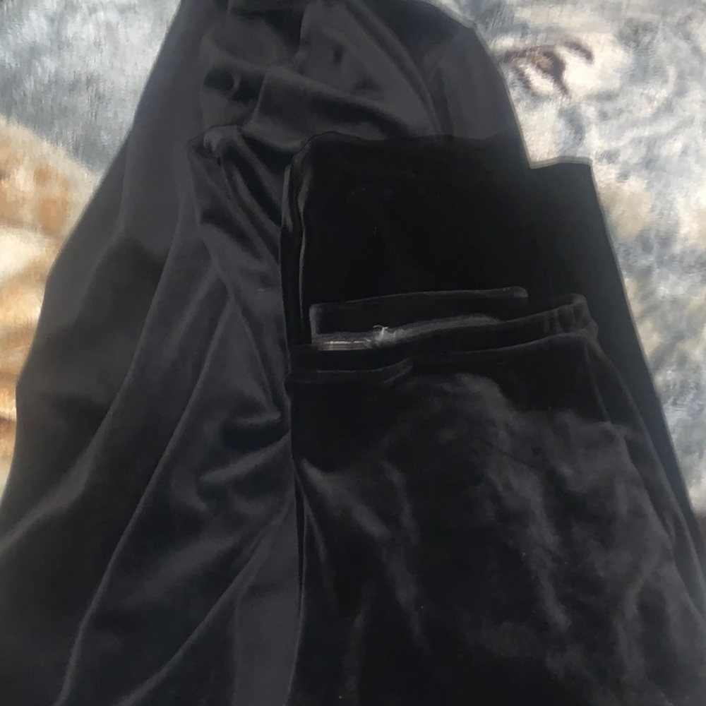 From New Too Worn Once In Great Condition - image 7